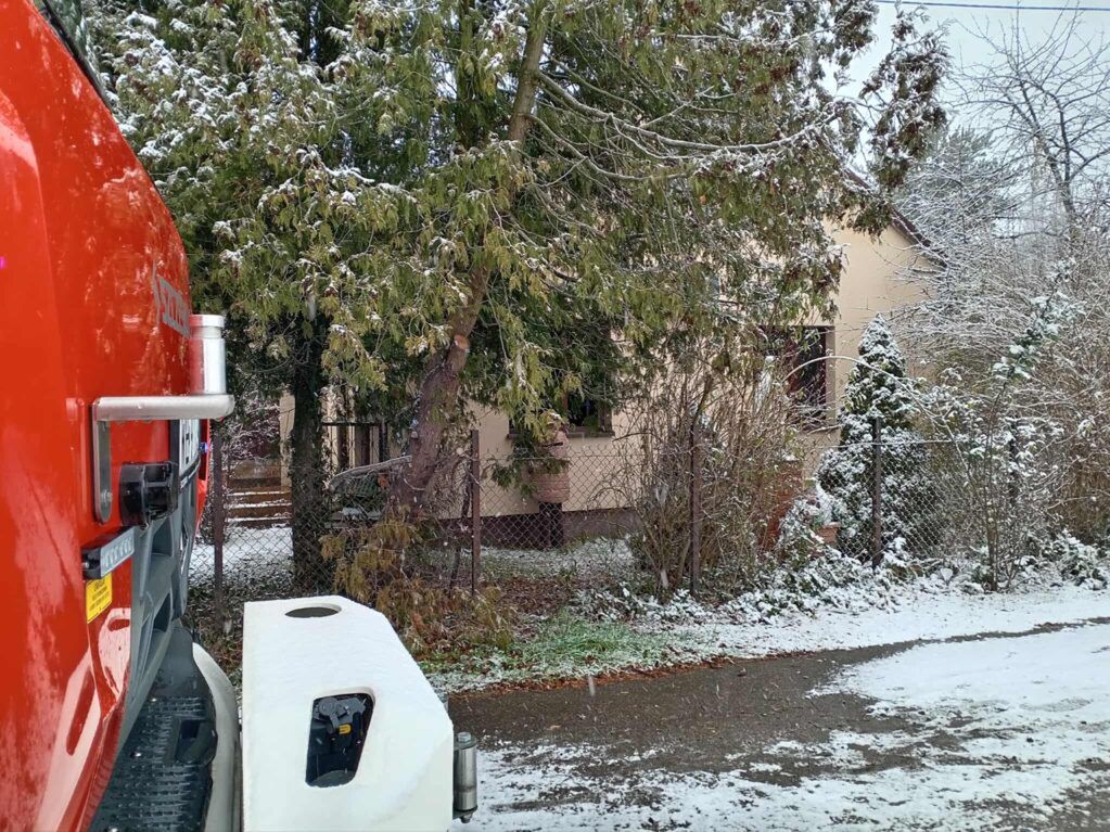 Nowa Dzierzążnia: Tragiczny pożar domu. Zginęła 89-latka