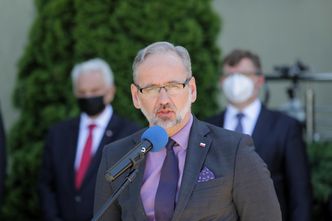 Rząd wyda 6,5 mln zł na laboratoria. Ułatwi to identyfikację nowych mutacji