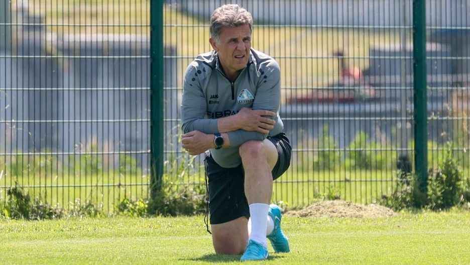 Marek Zub przygląda się nowym piłkarzom w Stali i czeka na kolejne transfery