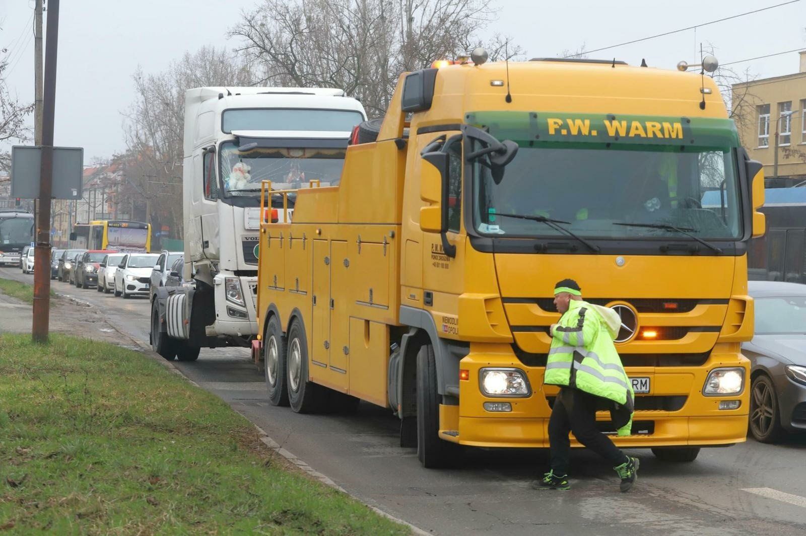 Kierowcy samochodów ciężarowych i ciągników siodłowych