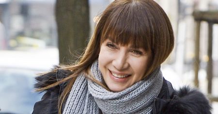 Grażyna Wolszczak pozuje uśmiechnięta i narzeka na los artystów. Jej koleżance nie będzie miło