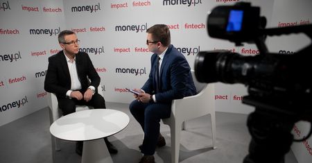 Robot zamiast człowieka w banku? "W Polsce mamy specjalistów od sztucznej inteligencji"