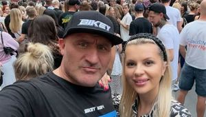 Najman pokazał swoją żonę. Między nimi jest zaskakująca różnica wieku
