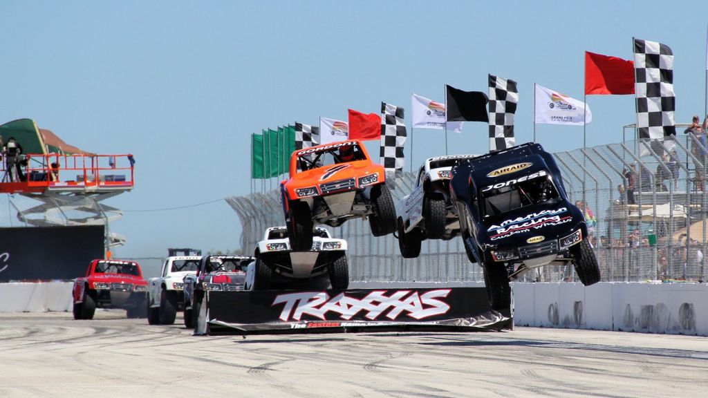 Rampy ustawiane na prostych pozwalają na wykonywanie skoków przy dużej prędkości.