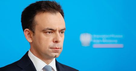 Wieloletni plan rządu. Tak ma spadać dług i deficyt