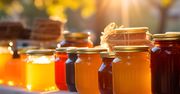 Nigdy nie przechowuj tak miodu. To zdecydowanie najgorszy z możliwych sposobów