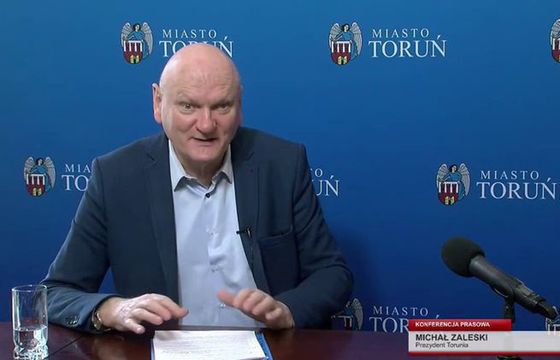 Dziennikarze zarzucają prezydentowi Torunia cenzurowanie pytań na konferencjach prasowych o koronawirusie