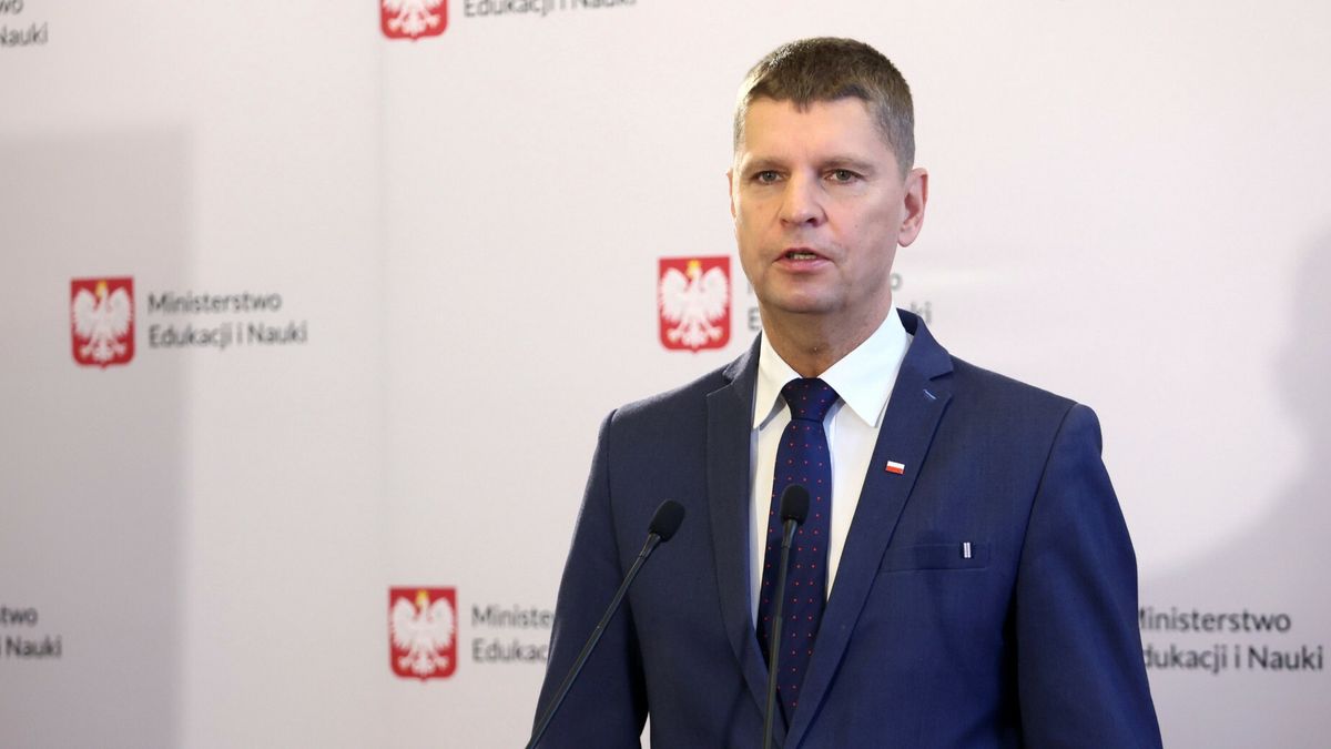 Wiceminister edukacji i nauki Dariusz Piontkowski