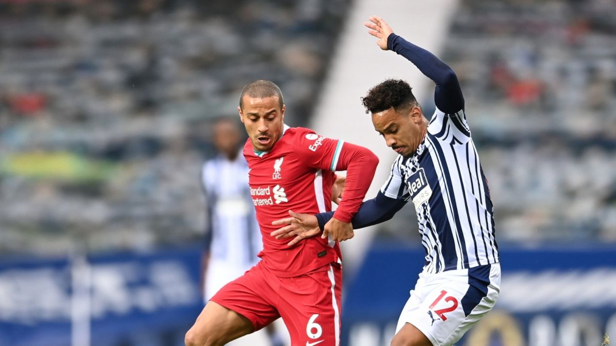PAP/EPA / Laurence Griffiths / Na zdjęciu: mecz West Bromwich Albion - Liverpool FC