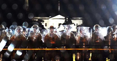 Atak na Waszyngton? Wojsko jedzie do stolicy USA