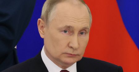 Niemiecki dziennikarz wspierał Putina. Był opłacany