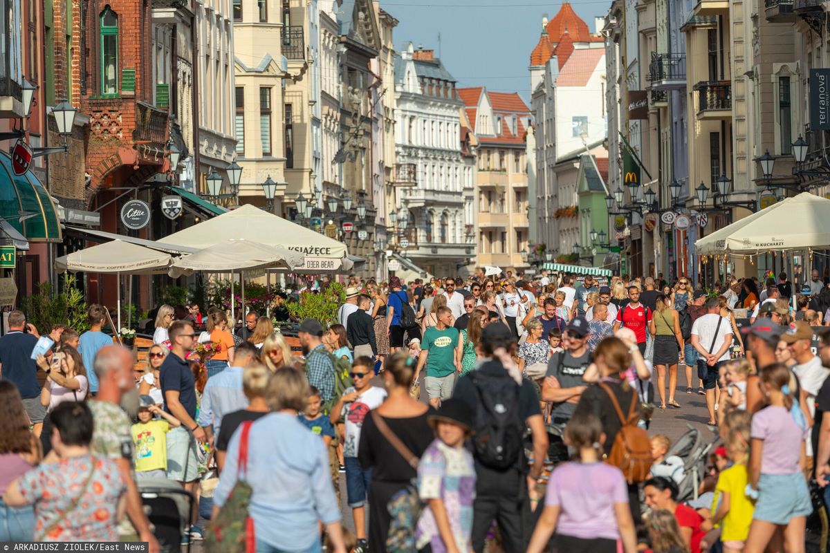 Zdaniem autorów raportu należymy do światowej czołówki krajów z najmniejszym wskaźnikiem negatywnych wydarzeń i emocji