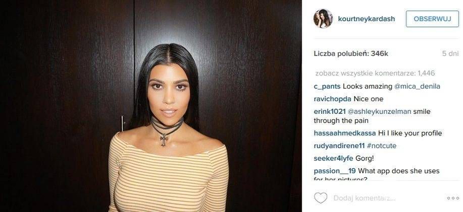 Kourtney Kardashian w topie w paski American Apparel (fot. Instagtram)