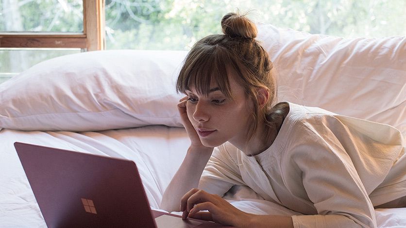 Microsoft Surface Laptop: lżejszy od MacBooka, z baterią na 14,5 h pracy 1