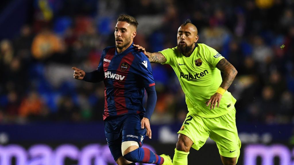 Getty Images /  David Ramos / Na zdjęciu: Ruben Rochina i Arturo Vidal 