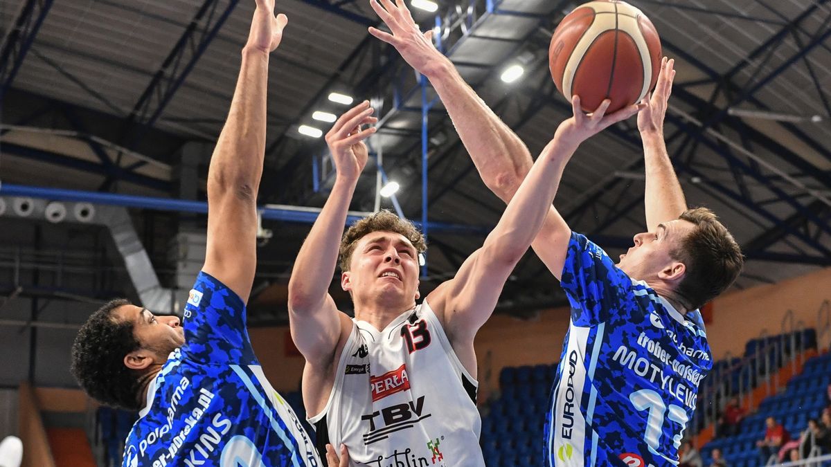 PAP / Wojtek Jargiło / Na zdjęciu: Kacper Borowski (w środku)