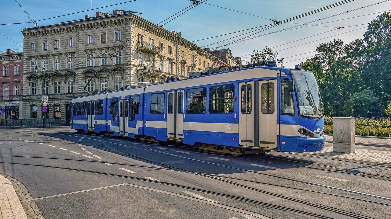 Bezpłatna komunikacja miejska w Polsce. To benefit głównie w mniejszych miastach