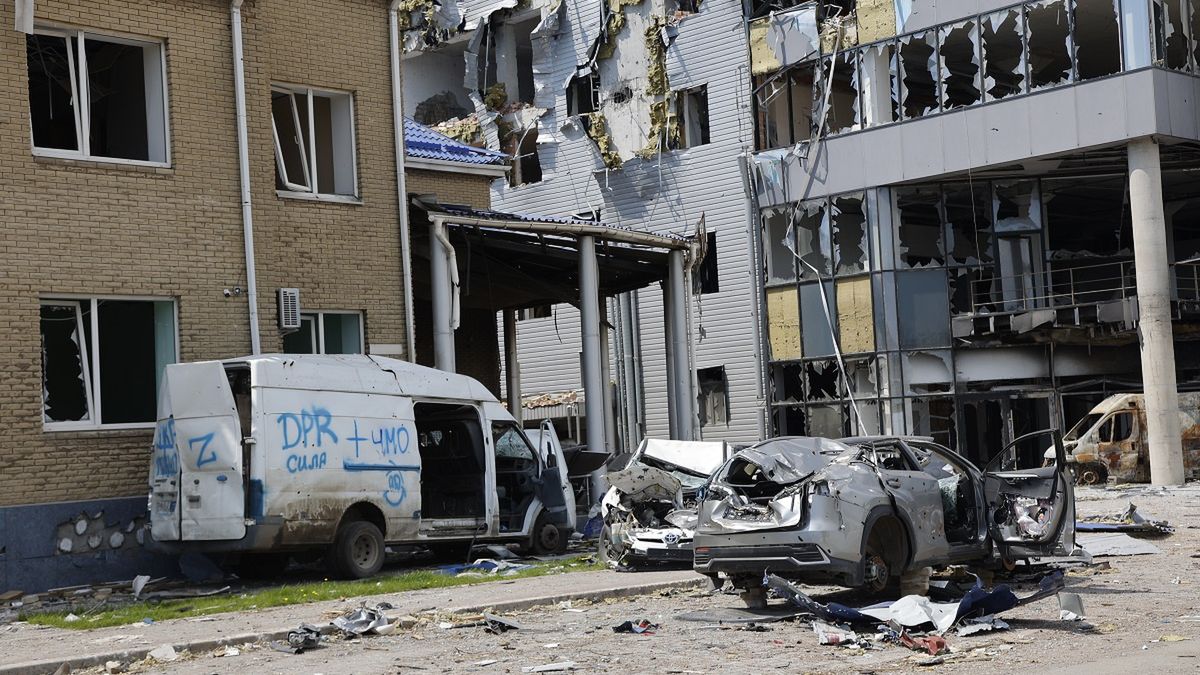 Zniszczenia w Mariupolu po ataku Rosjan.