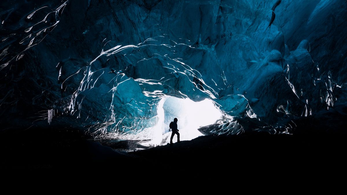 Zejście do jaskini o głębokości ponad 2 tys. m to wielkie wyzwan