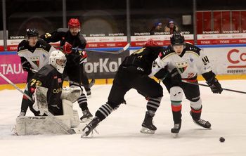 Sensacja w Tychach. Comarch Cracovia pokonała mistrza Polski