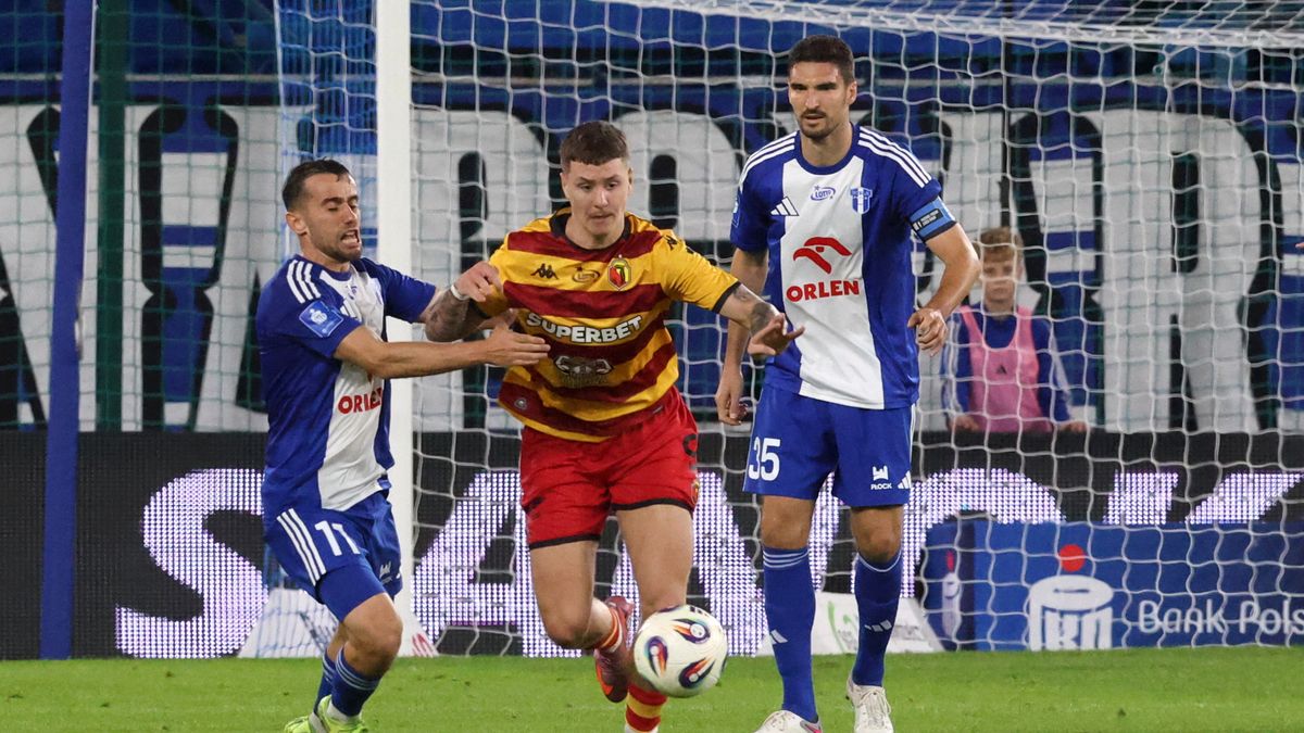 PAP / Marian Zubrzycki / Na zdjęciu: Jagiellonia Białystok wygrała w Płocku