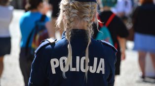 Plecak ewakuacyjny. Policjantka zdradza, jakie dokumenty zabrać