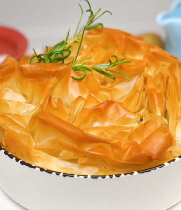 Creamy potato casserole with bacon and phyllo: A gourmet twist