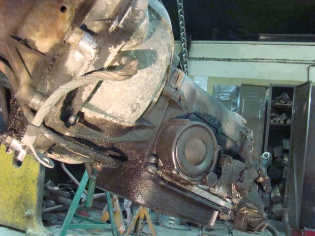 Mercedes 450 SL (R107) - wyjęcie silnika 11