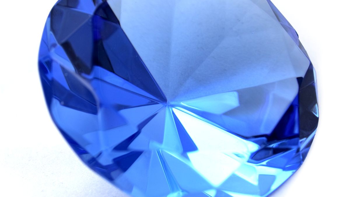 W skrócie: smartfon za 600 zł z szafirowym szkłem i aplikacje z Androida na Tizenie 1