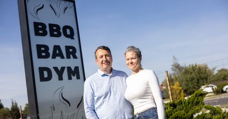 Rodzinny lokal, w którym sekret tkwi w dymie i cierpliwości. Tak działa BBQ Bar DYM w Czarnowie