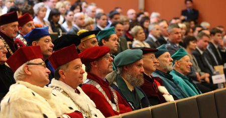 Miliard złotych więcej na naukę jeszcze w tym roku