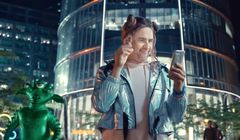 Porwanie przez UFO promuje 30 GB internetu w Plus na Kartę (wideo)