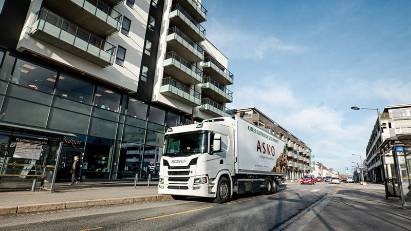 Jedna z elektrycznych ciężarówek marki Scania
