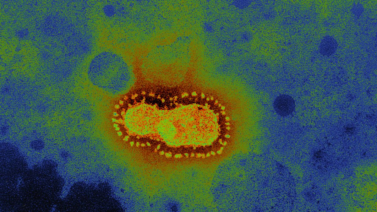 Czy płukanie ust płynem może chronić przed COVID-19?