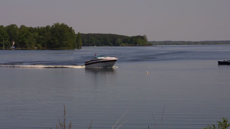 Motorówka potrąciła pływającego mężczyznę. Nie żyje