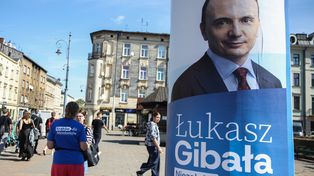 Gorący finisz kandydata. Dozbierał podpisy. Kandydatka Lewicy także złożyła swoje
