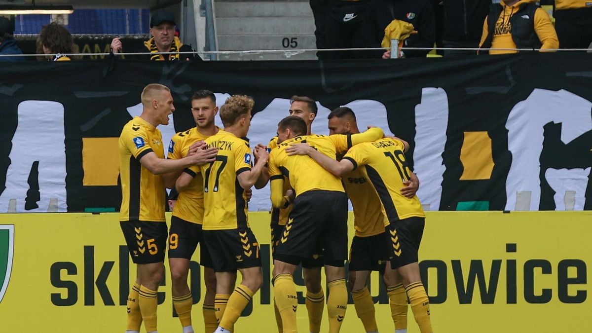 PAP / Michał Meissner / Na zdjęciu: GKS Katowice pożegnał czterech piłjarzy