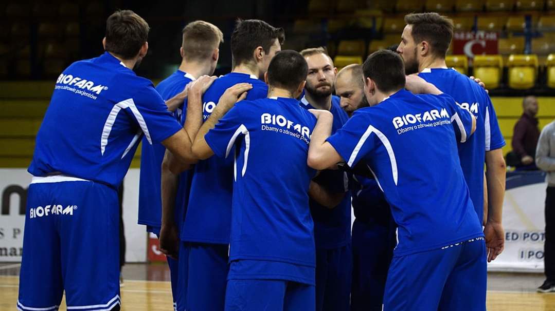 Materiały prasowe / Beata Brociek (Biofarm Basket Poznań) / Na zdjęciu: koszykarze Basketu Poznań