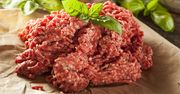 Surowe mięso mielone z wołowiny australijskiej (85% mięsa, 15% tłuszczu)