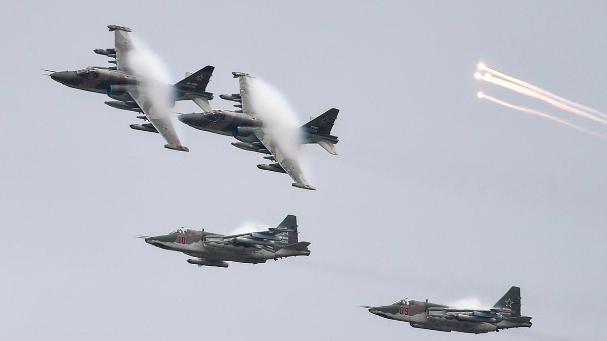 Rosja. Awiadarts 2019 - niezwykłe zdjęcia z pokazu ćwiczeń lotniczych 1