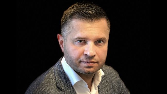 Piotr Bujak, Główny Ekonomista i Dyrektora Departamentu Analiz Ekonomicznych PKO Banku Polskiego