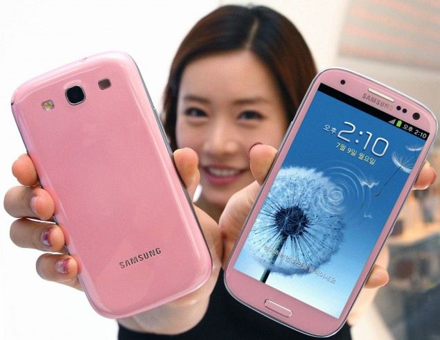 Galaxy S III w kolorze Martian Pink