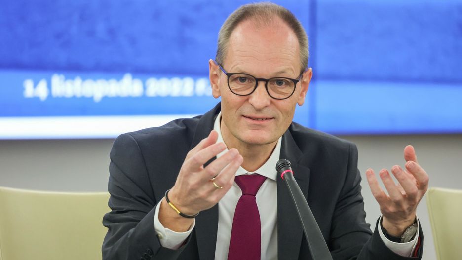 Konferencja "Niemcy i Polska wobec Ukrainy" w Senacie
Fot. Piotr Molecki/East News, Warszawa, 14.11.2022. Senat. Konferencja pt. "Niemcy i Polska wobec Ukrainy", poswiecona zmianom w polityce miedzynarodowej zwiazanym z rosyjska agresja na Ukraine oraz nowym wyzwaniom w stosunkach polsko-niemieckich. N/z: ambasador Niemiec w Polsce Thomas Bagger.
Piotr Molecki