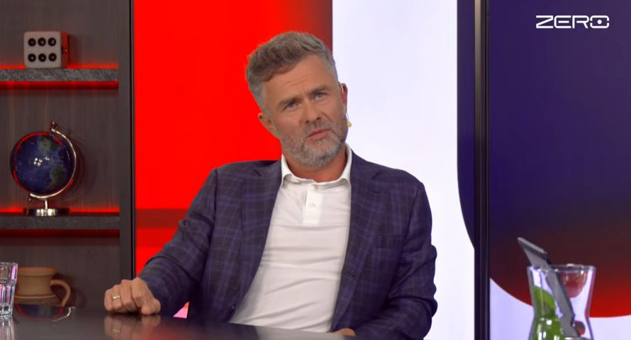 Hofman w Kanale Zero mówił o "kupowaniu" mediów i dziennikarzy. Ma powód, by ich nie lubić
