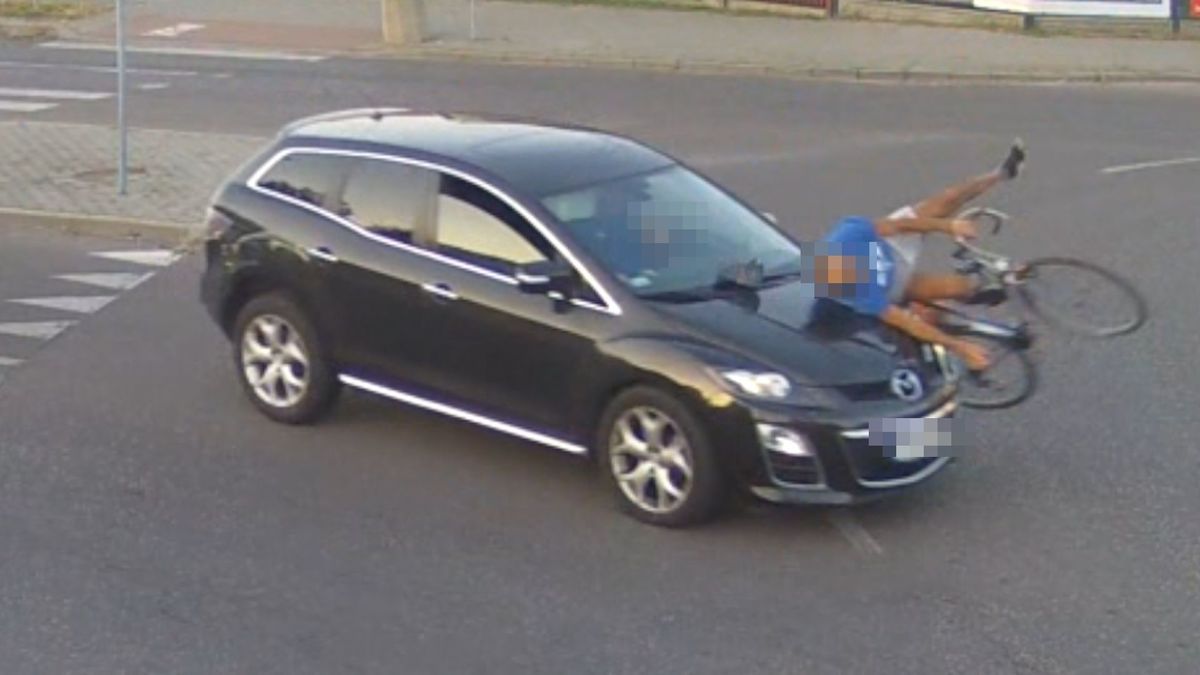 Potrącił rowerzystę na rondzie na al. Kaczorowskiego w Łukowie