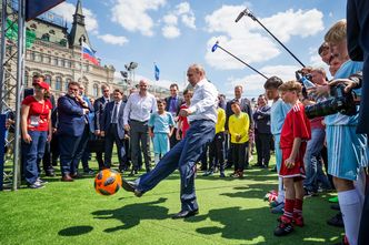 Kryzys energetyczny. "UE wygrywa z Rosją 1:0 do przerwy, a gra w ustawionym meczu"