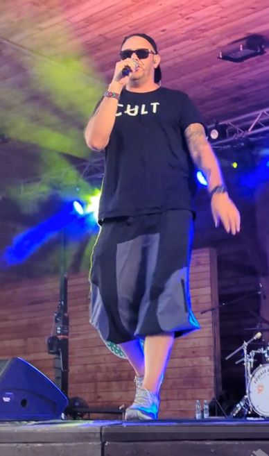 Tomasz Karolak wystąpił z zespołem. Potem zszedł ze sceny.