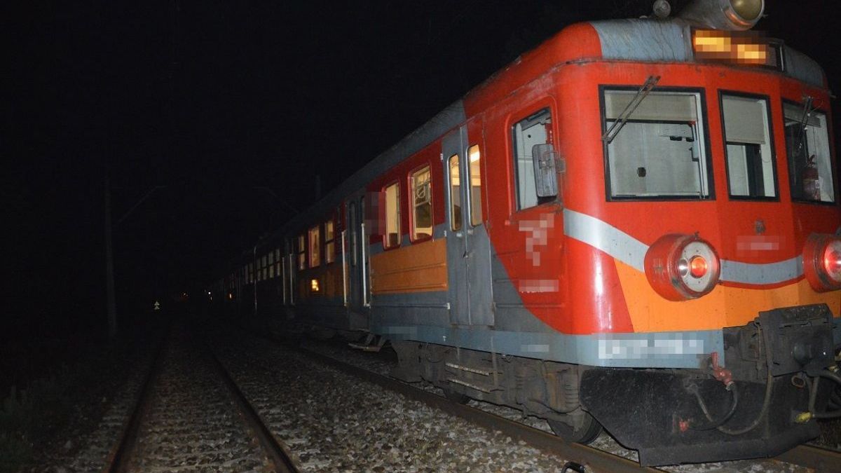 Pociąg śmiertelnie potrącił mężczyznę
