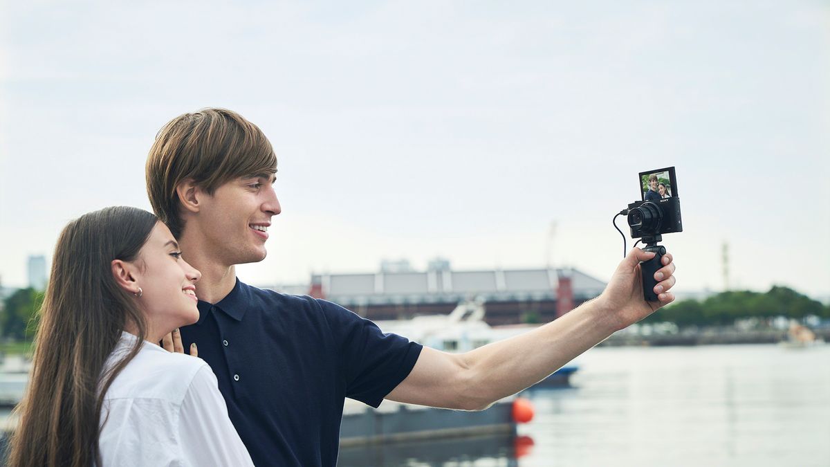 Sony HX95 i HX99 - nowe uniwersalne, małe aparaty podróżnicze z dużym zoomem 1