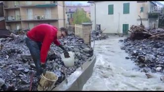 Genua sprząta po powodzi